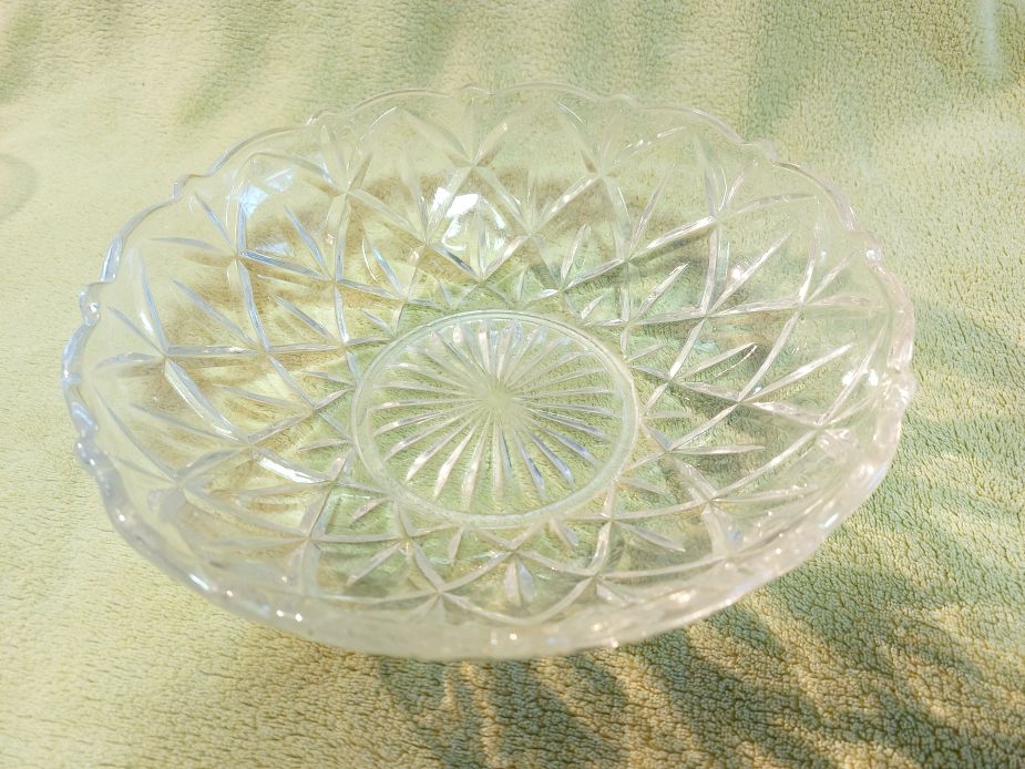 Eladó hibátlan asztali üveg kínálótál, bonbonier