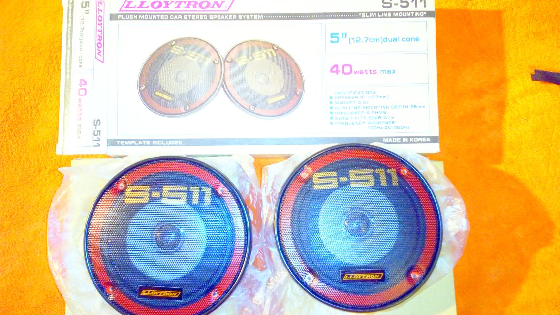 Eladó új Lloydtron szélessávú 40W 5″ (12,7cm) autóhifi hangszóró szett
