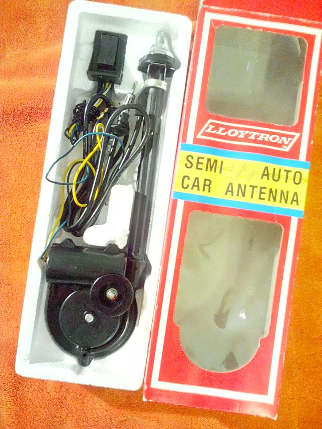 Eladó új Lloydtron motoros rádióantenna