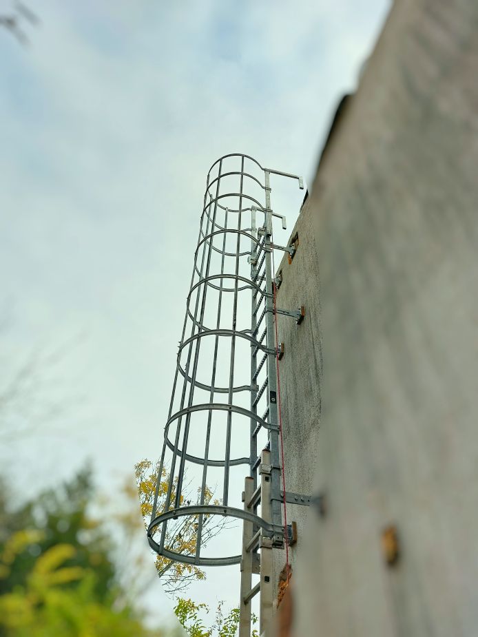 🔥 Olcsó tűzlétra – Krause rögzített menekülő létra eladó