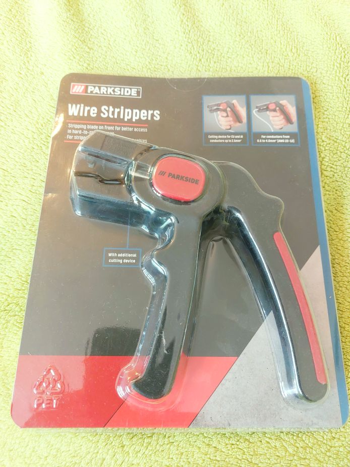 Eladó új Parkside Automata Vezetékcsupaszító és Blankoló Fogó (0,5–4 mm²) (villanyszerelő szerszám)