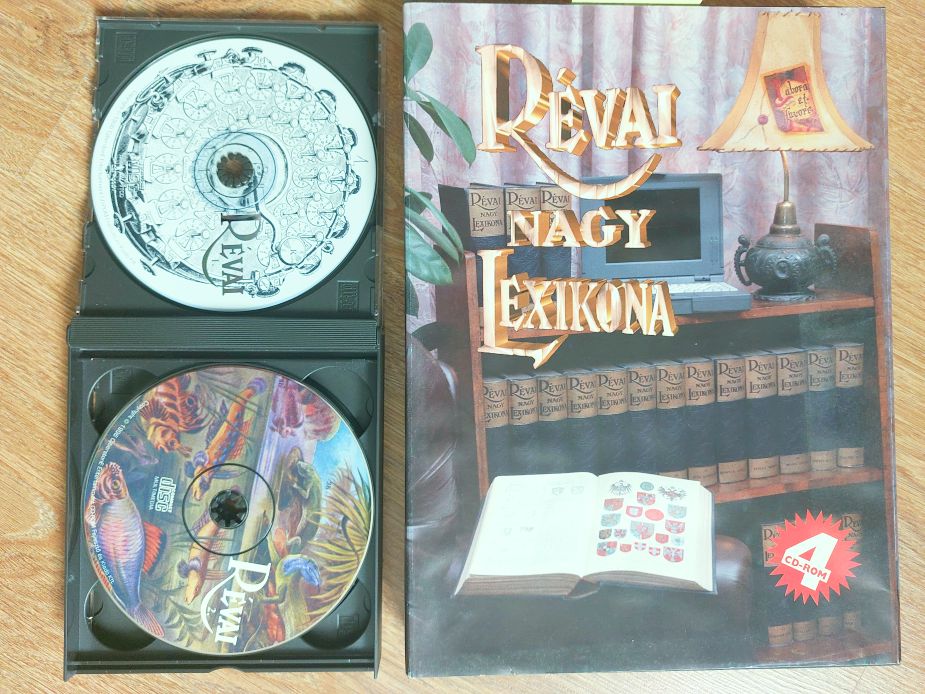 Eladó eredeti Révai Nagy Lexikona CD szoftver készlet eredeti dobozában