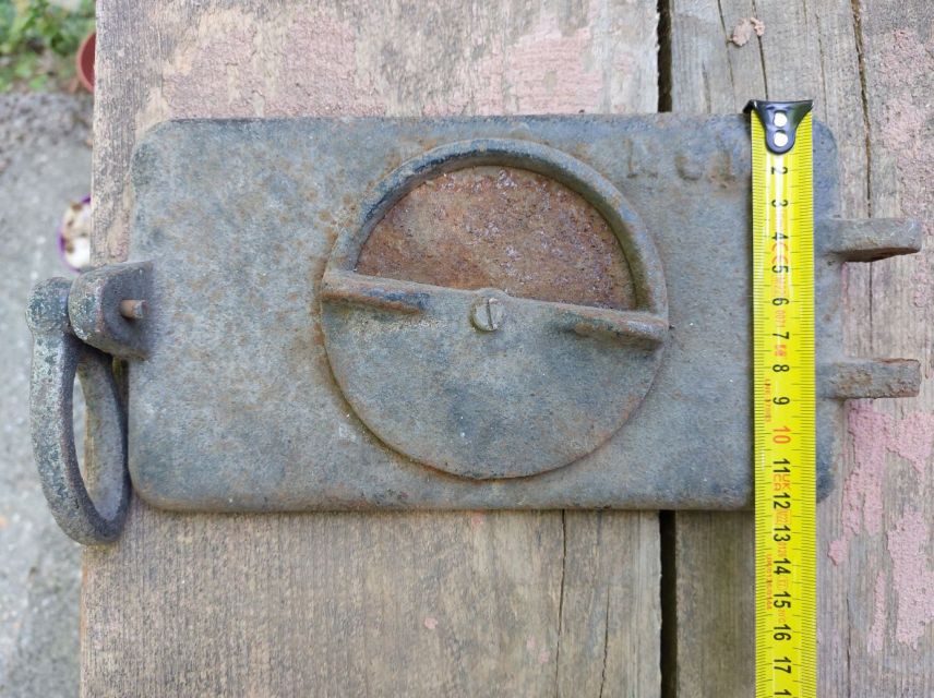 Eladó használt öntöttvas kazánajtó kályhaajtó hamuzóajtó huzatszabályozóval