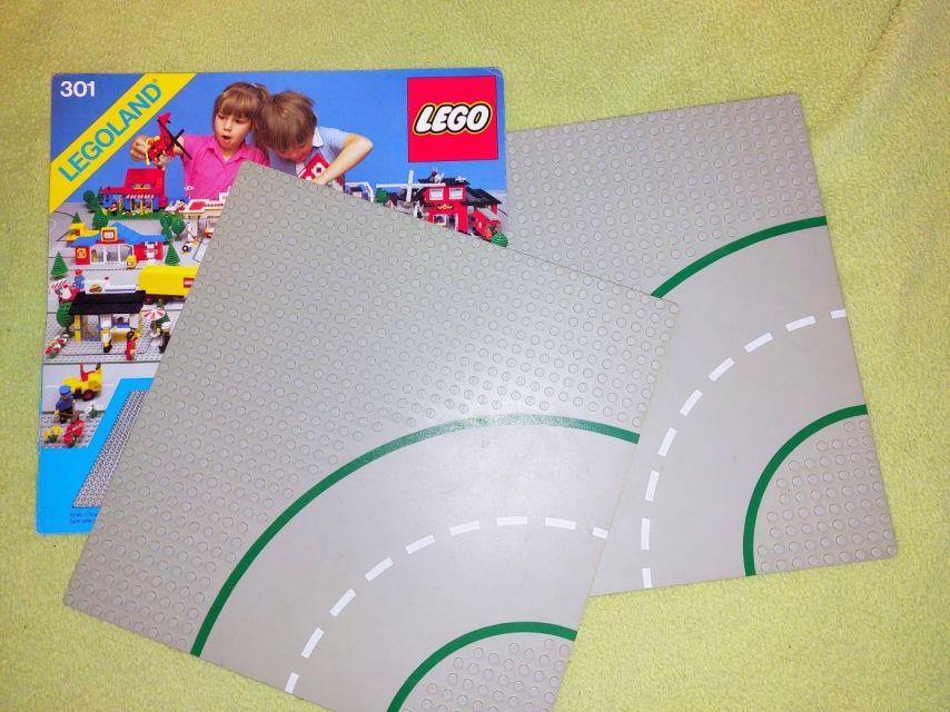 Eladó LEGO 301 kanyar útalap