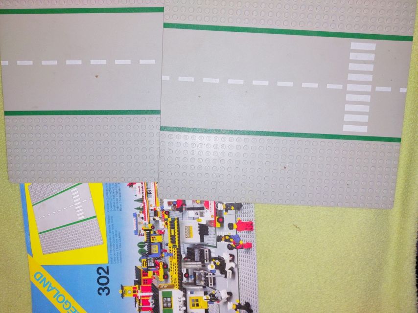Eladó LEGO 302-2 egyenes útalap gyalogátkelővel