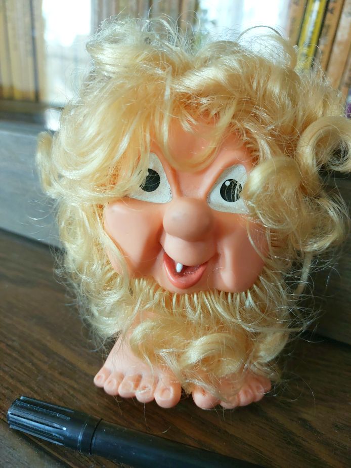Vintage NDK Gumi Troll Yeti Figura – Retró Trafikáru Gyűjtői Ritkaság Nagyláb
